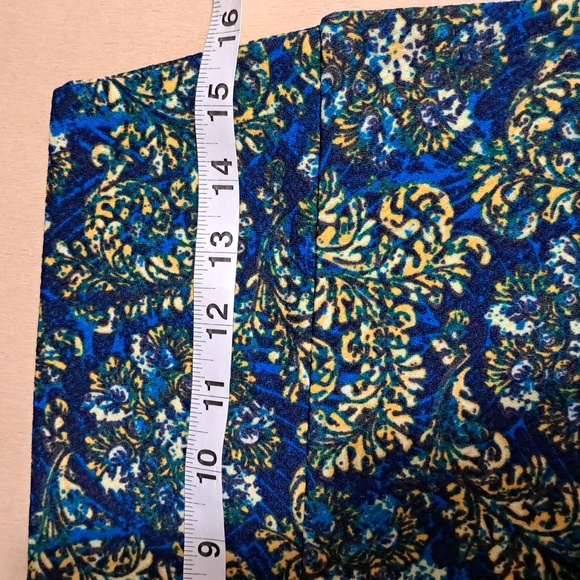 B29 NWT Cassie Floral Blue and Yellow Paisly Pencil Skirt Lularoe Sz Md Midi - Picture 5 of 8